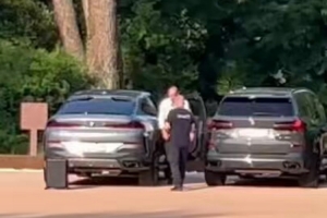 意媒：阿莱格里已抵达米兰内洛，球队下周一正式开始季前集训