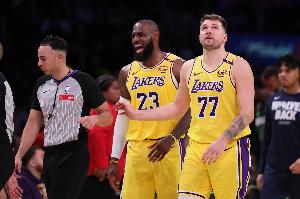 im电竞-ESPN：湖人应更多利用詹姆斯&amp;东契奇挡拆 骑士时LBJ&amp;欧文挡拆更多