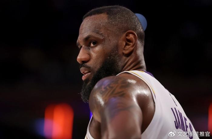 im电竞-奥尼尔转发湖人队史10大巨星，詹姆斯仅第十，榜首无悬念
