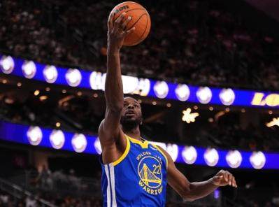 im电竞APP下载-拿詹姆斯父子练手 勇士斩5连胜满足玄学夺冠定律